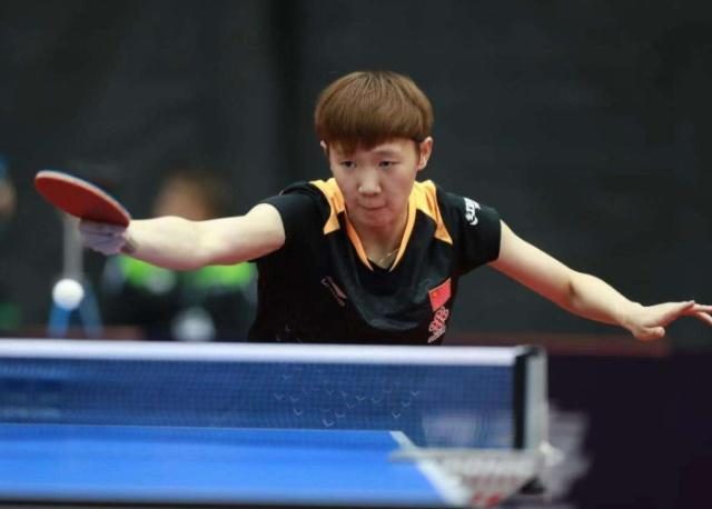 于厚重的手 于厚重的手