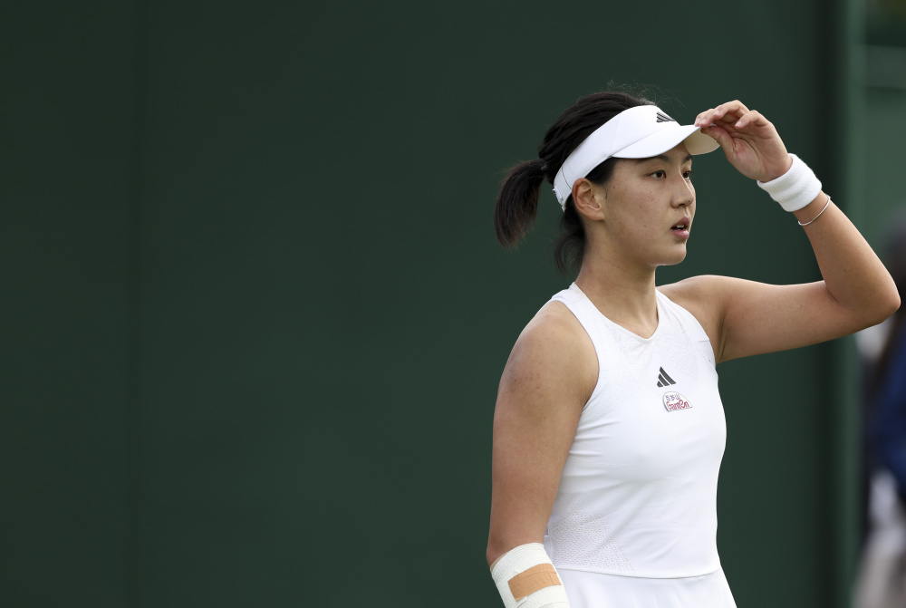 曾与多名中 曾与多名中