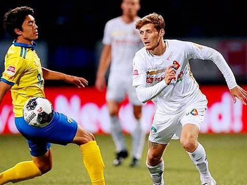 年轻选手李 年轻选手李