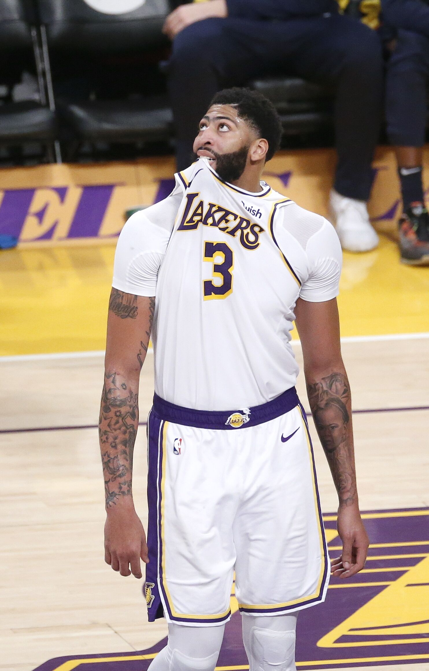 让争议在极 让争议在极